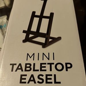 Mini Tabletop Easel
